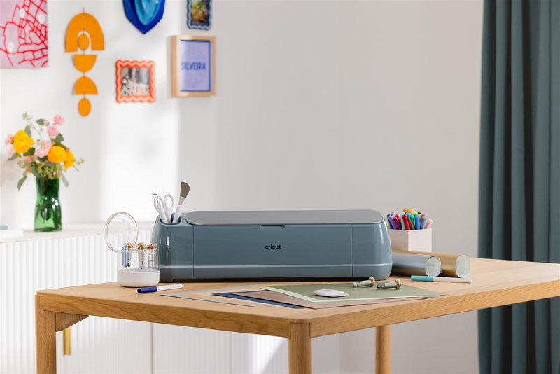 Cricut Maker 4 Essentials bundle kuttemaskin