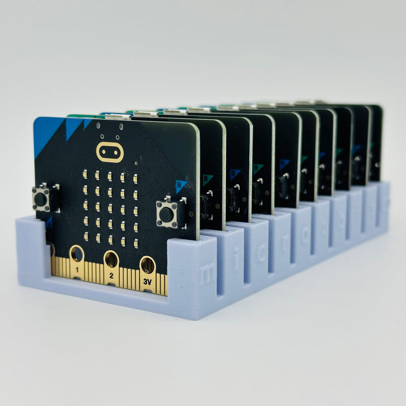 Micro:bit holder for 10 stk – bordstativ for klasserom
