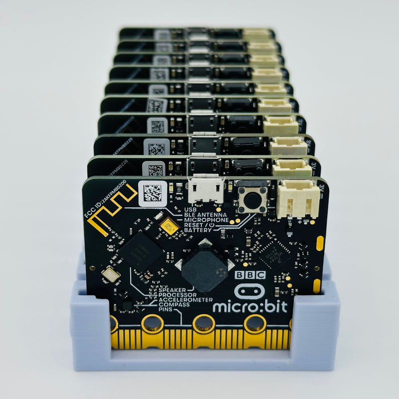 Micro:bit holder for 10 stk – bordstativ for klasserom