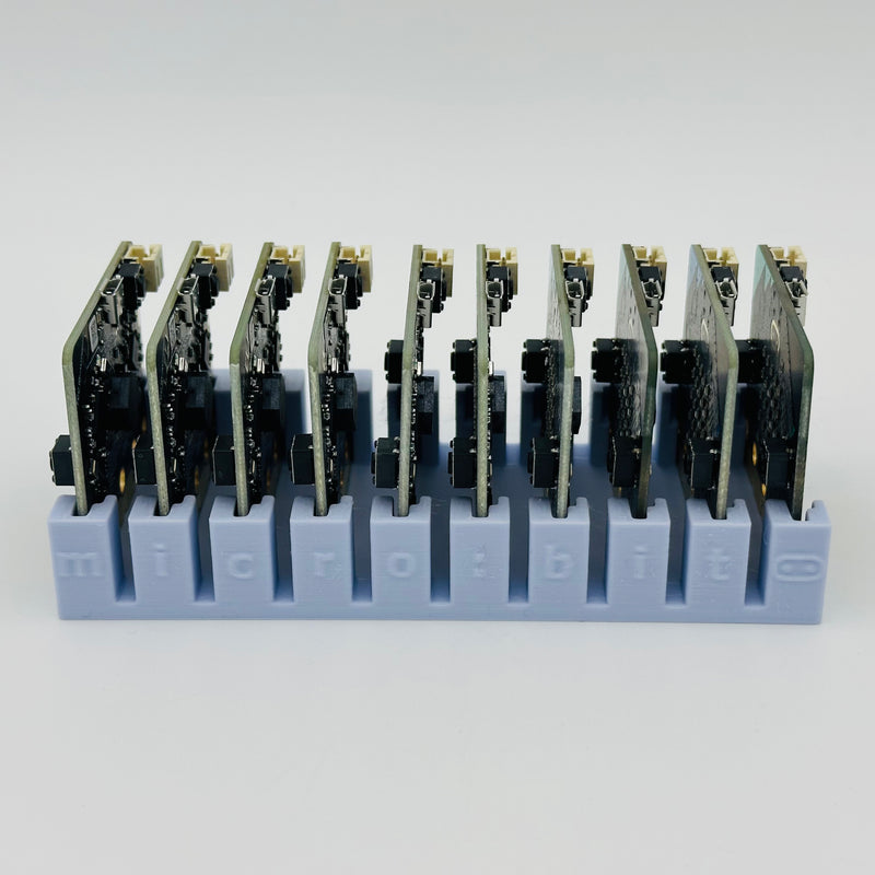 Micro:bit holder for 10 stk – bordstativ for klasserom