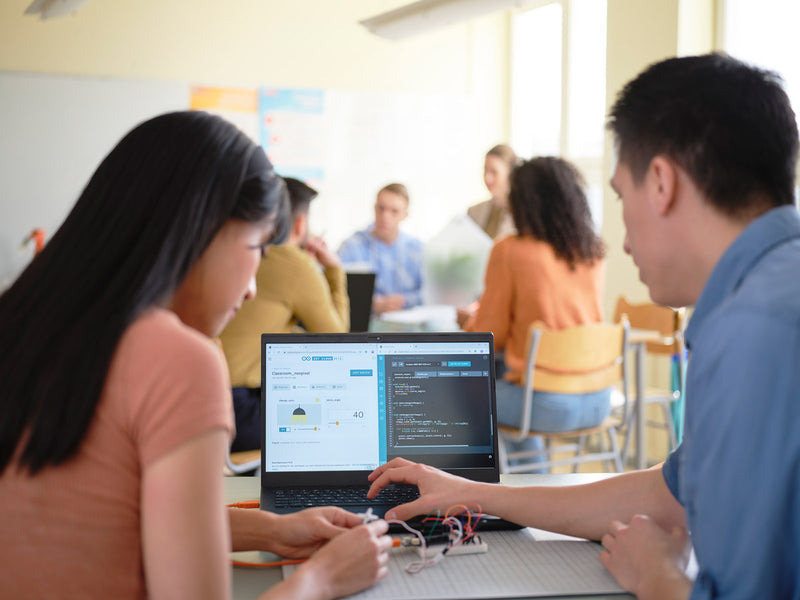 Arduino Explore IoT Kit